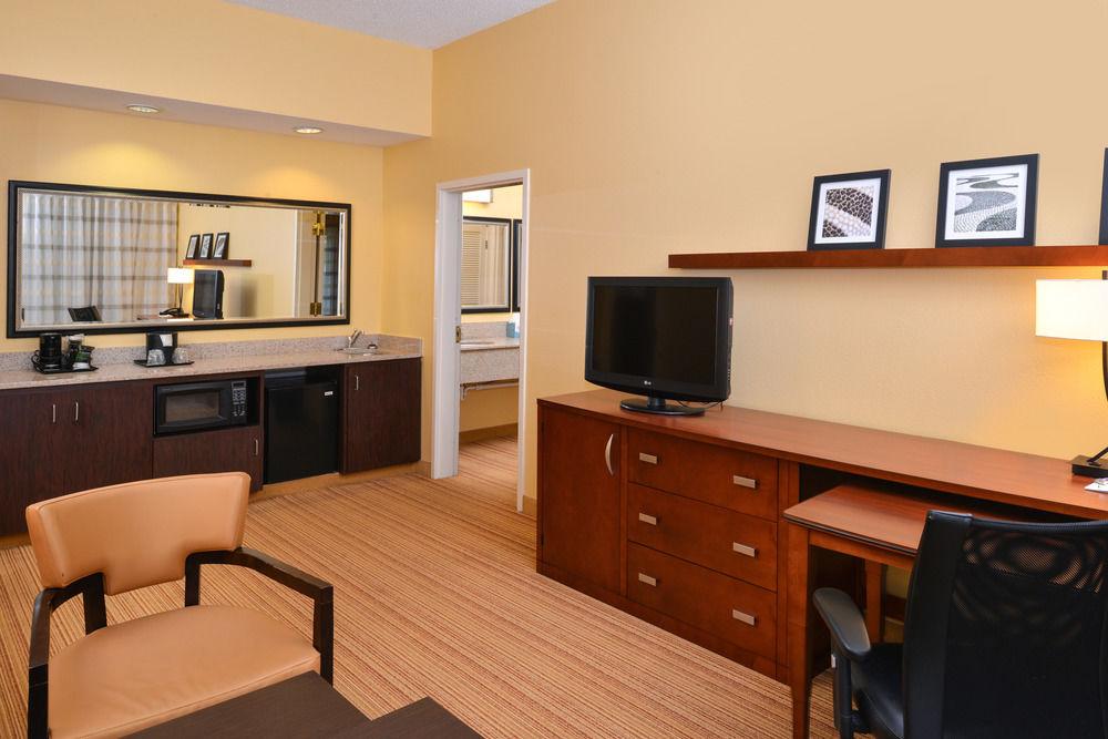 Courtyard By Marriott Columbia Northeast/Fort Jackson Area Exteriér fotografie